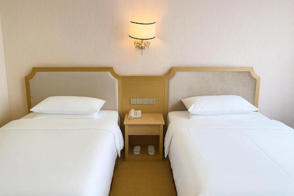 Bed in Vienna 3 Best Shanghai Baoshan Fengxiang Road