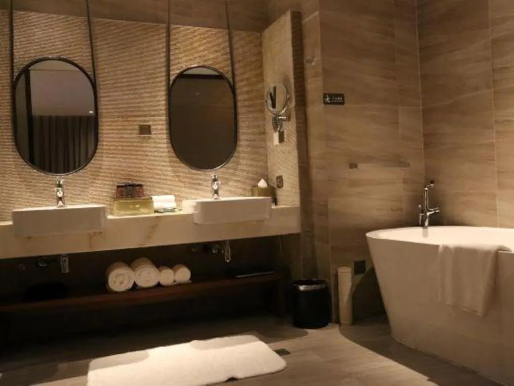 La Fountain Hotel & Resort Sanya