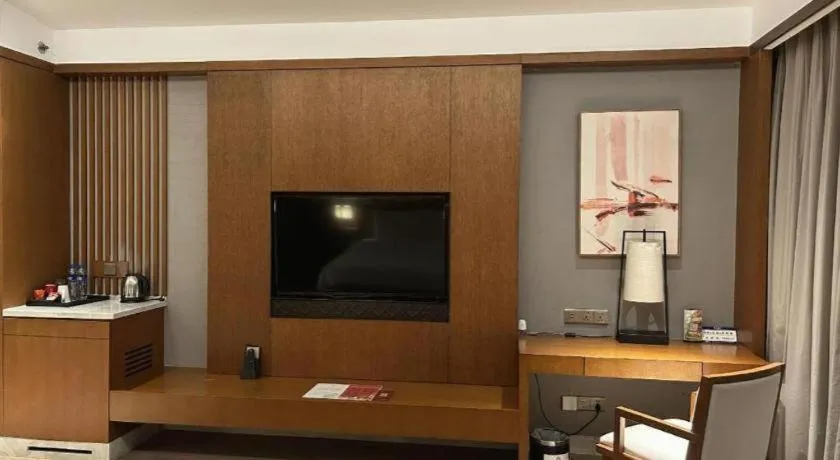 La Fountain Hotel & Resort Sanya