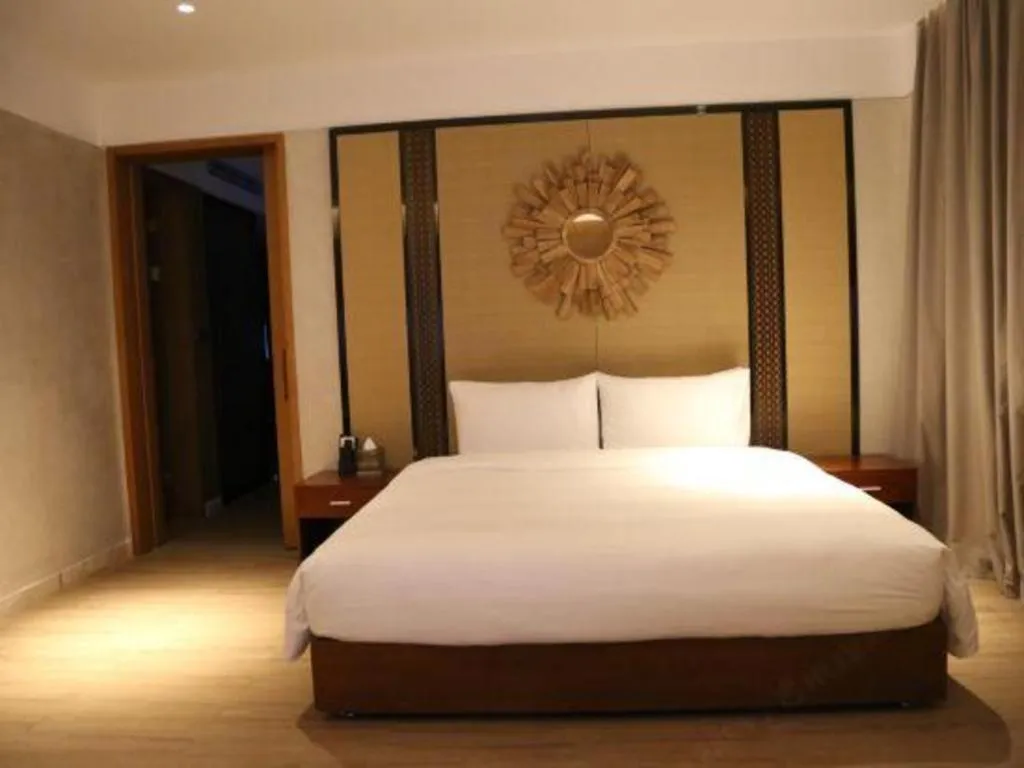 Bed in La Fountain Hotel & Resort Sanya