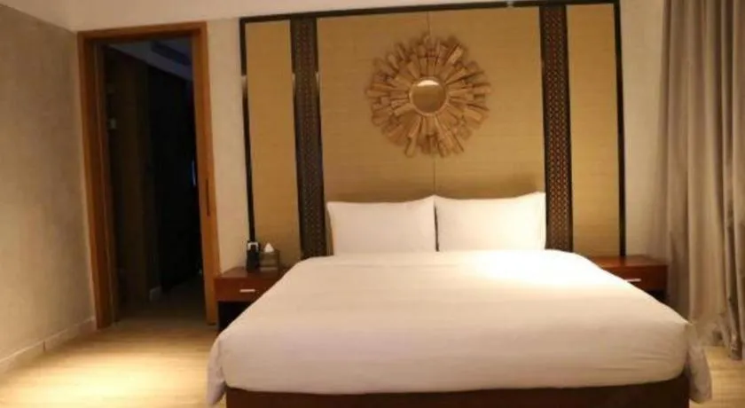 Bed in La Fountain Hotel & Resort Sanya