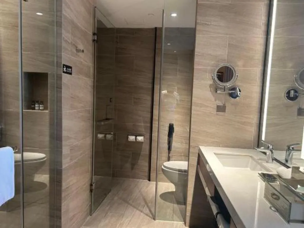 La Fountain Hotel & Resort Sanya