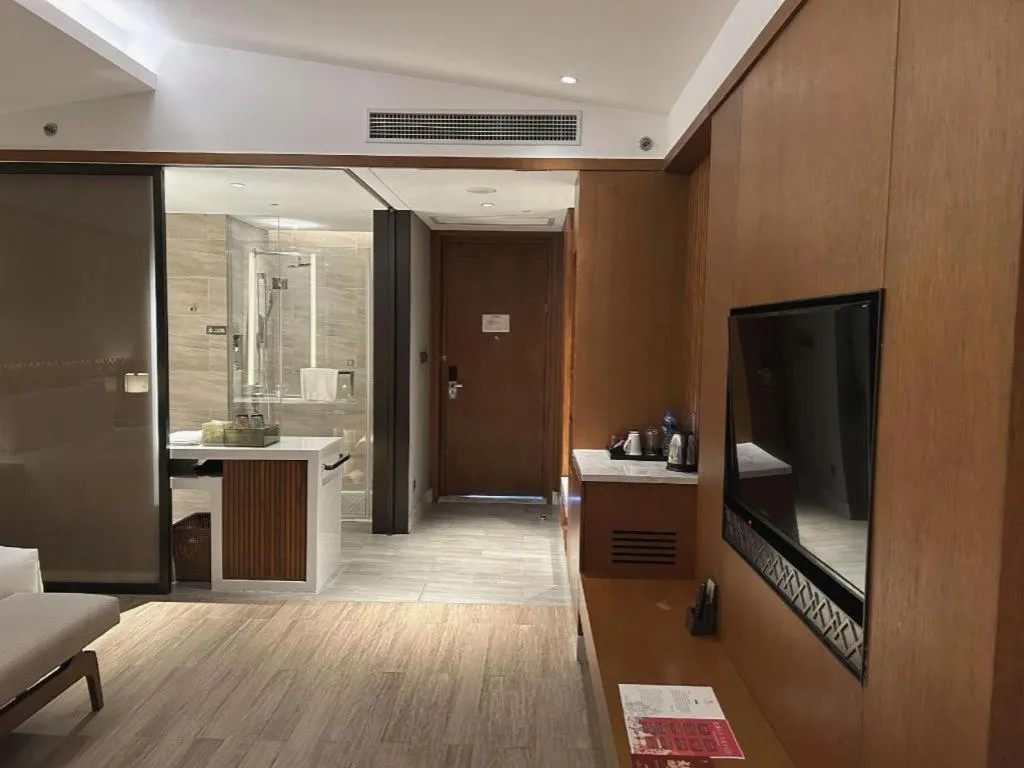 La Fountain Hotel & Resort Sanya