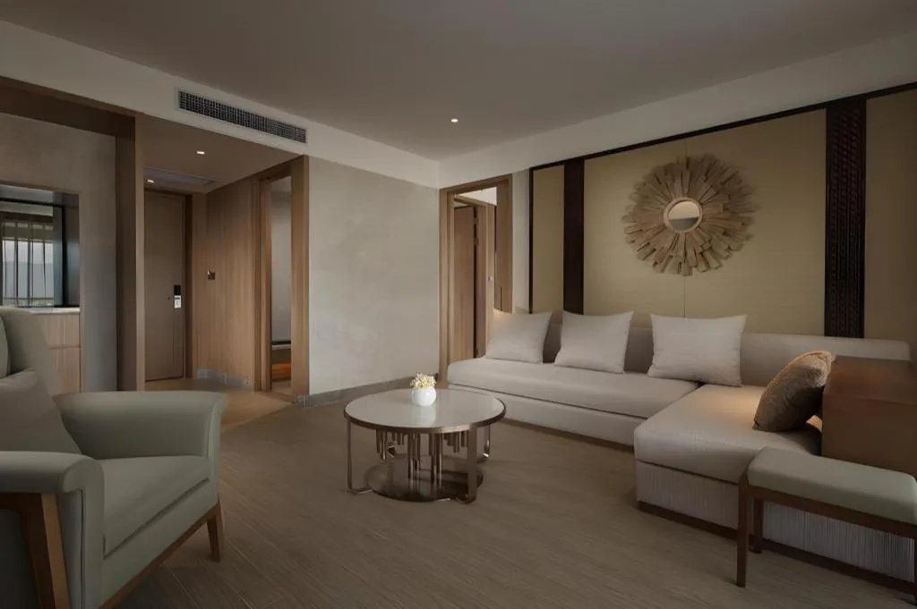 La Fountain Hotel & Resort Sanya