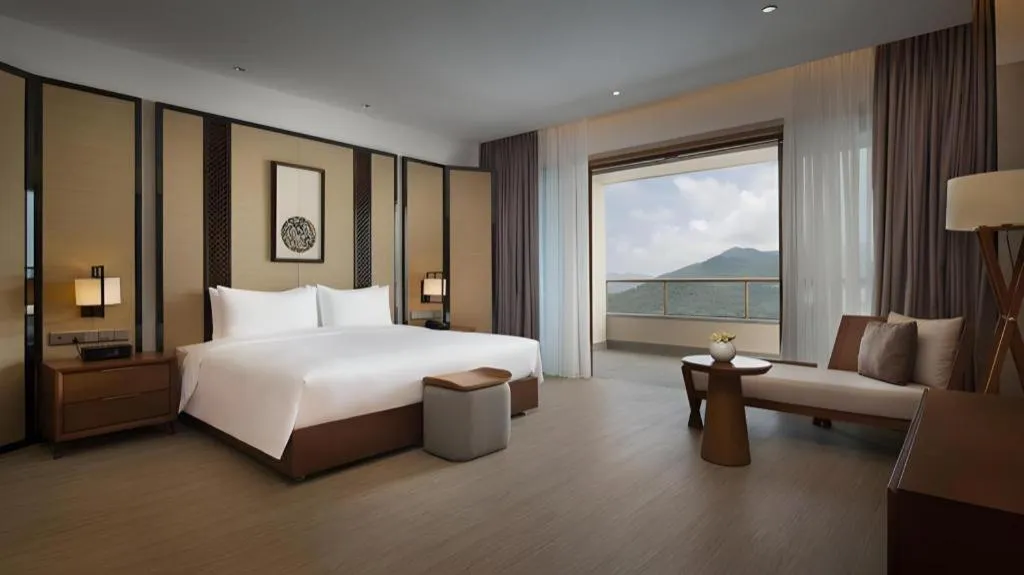 Bed in La Fountain Hotel & Resort Sanya