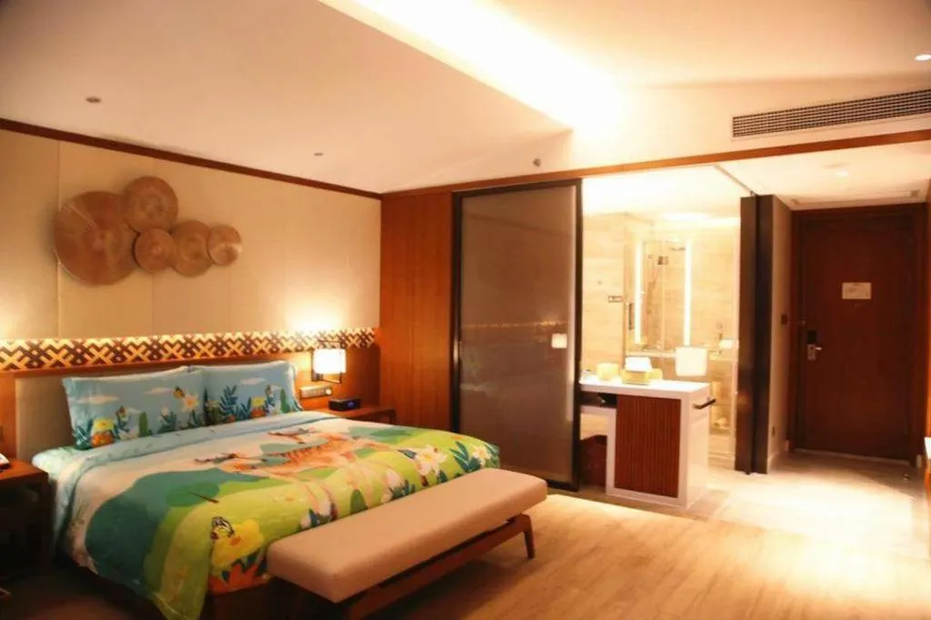 Bed in La Fountain Hotel & Resort Sanya