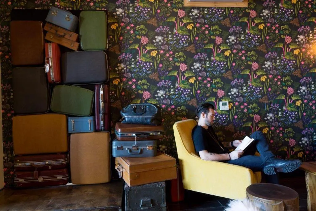 Deep Ellum Hostel - Adults Only