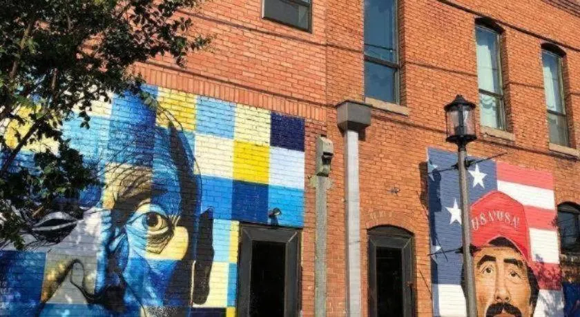 Deep Ellum Hostel - Adults Only