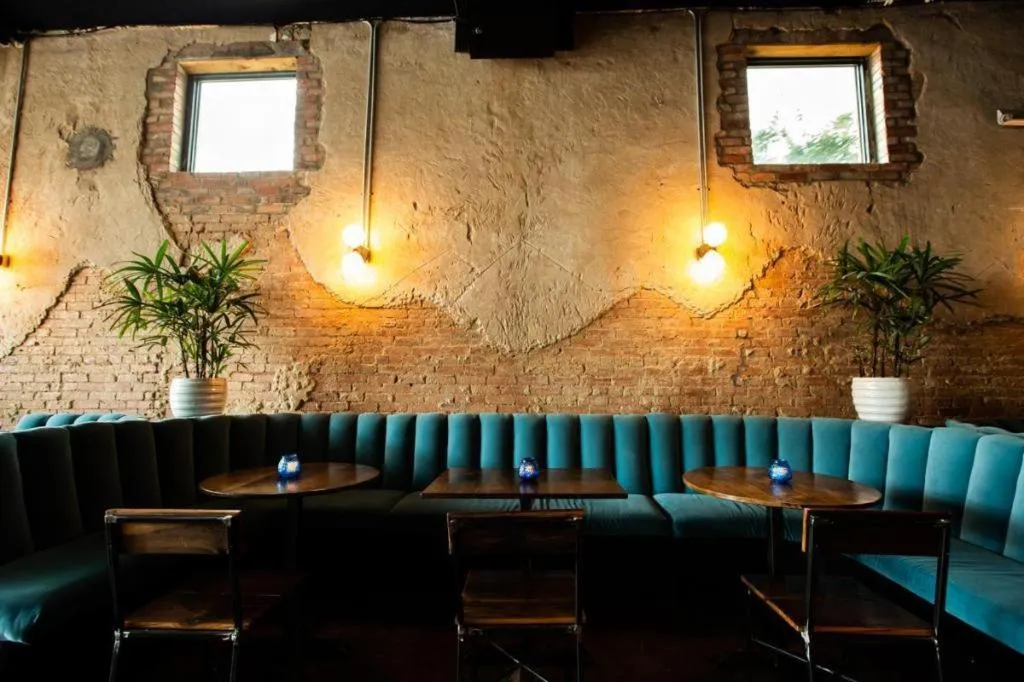 Deep Ellum Hostel - Adults Only