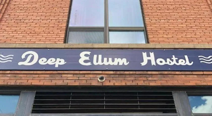 Deep Ellum Hostel - Adults Only