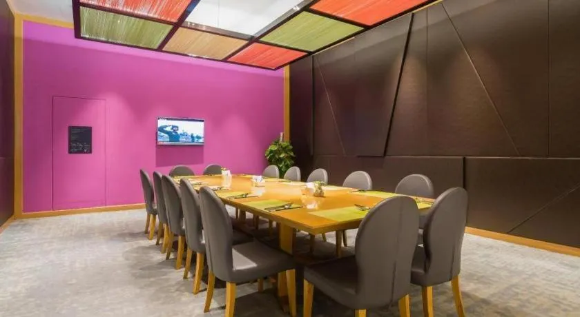 The QUBE Hotel Jingzhou