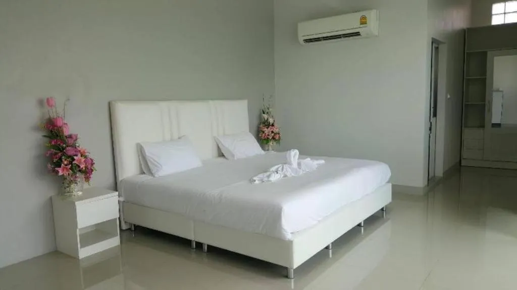 Bed in River Residence Saraburi Hotel