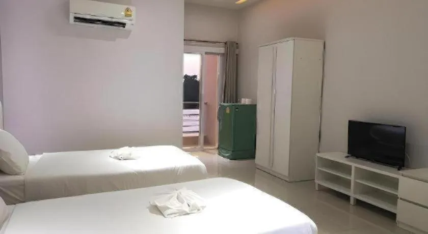 Bed in River Residence Saraburi Hotel