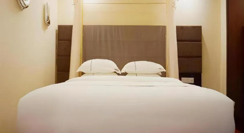 Bed in Jingtu hotel zhanjiang dingsheng plaza store
