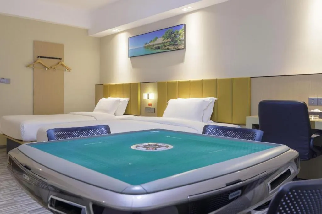 Jingtu hotel zhanjiang dingsheng plaza store