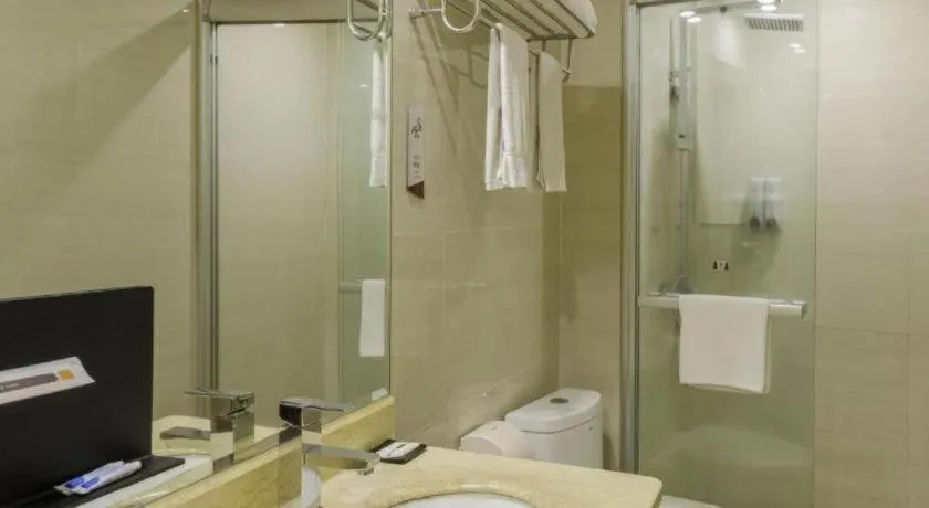 Jingtu hotel zhanjiang dingsheng plaza store