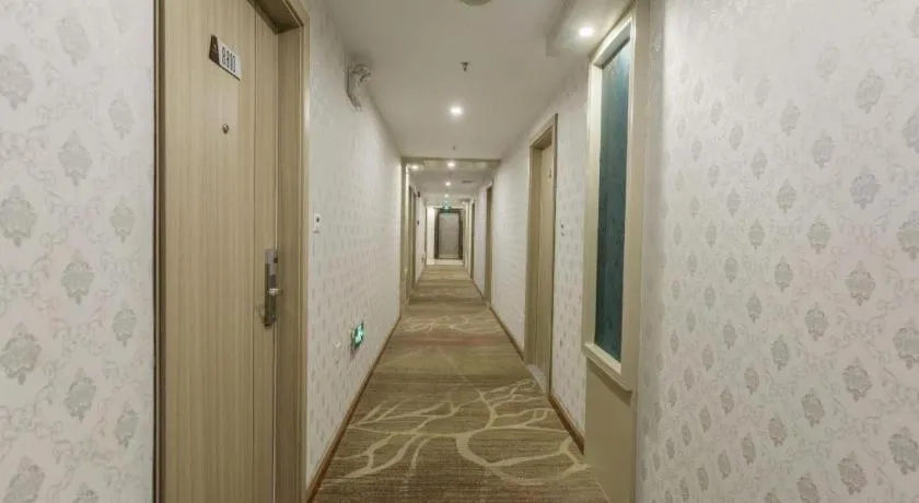 Jingtu hotel zhanjiang dingsheng plaza store