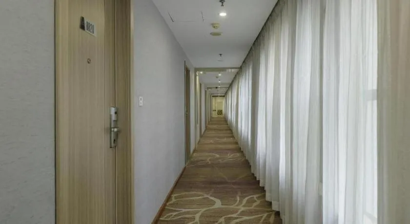 Jingtu hotel zhanjiang dingsheng plaza store