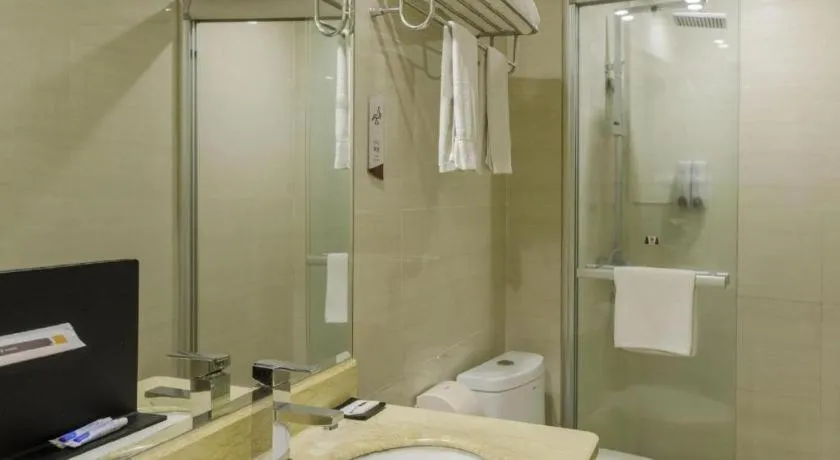 Jingtu hotel zhanjiang dingsheng plaza store