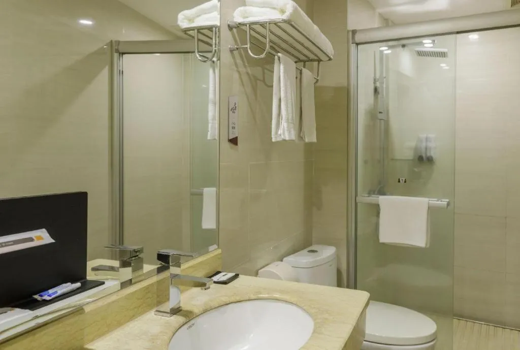 Jingtu hotel zhanjiang dingsheng plaza store