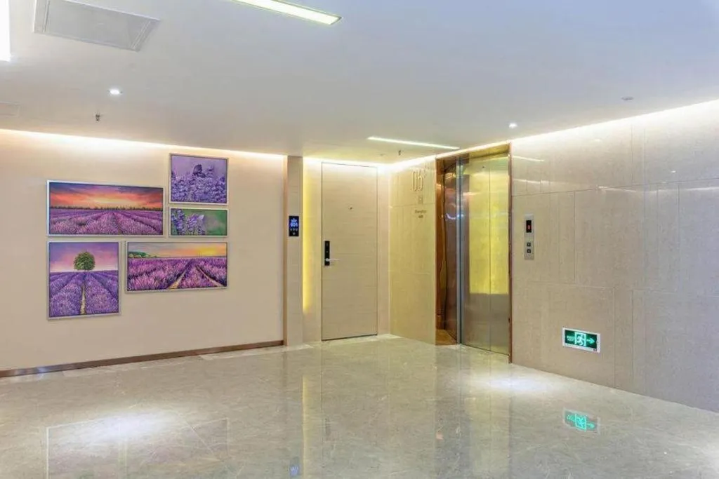Lavande Hotels Guangzhou Baiyun Avenue North Metro Station