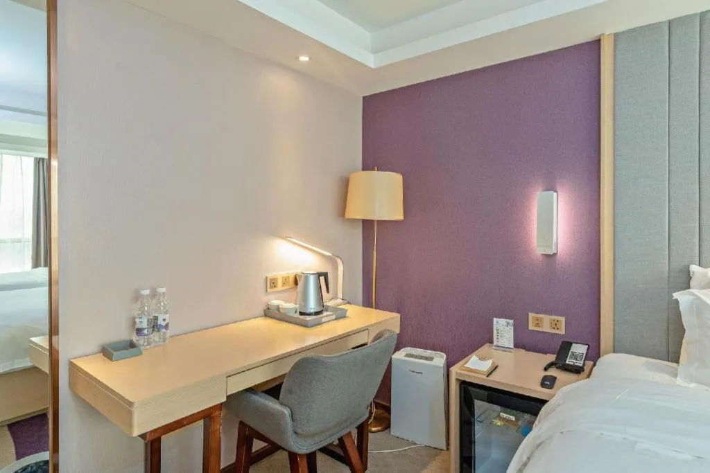 Bed in Lavande Hotels Guangzhou Baiyun Avenue North Metro Station