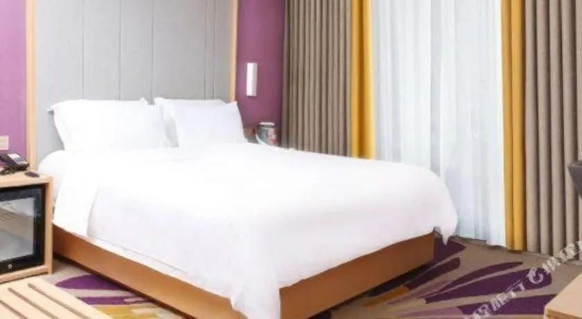 Bed in Lavande Hotels Guangzhou Baiyun Avenue North Metro Station