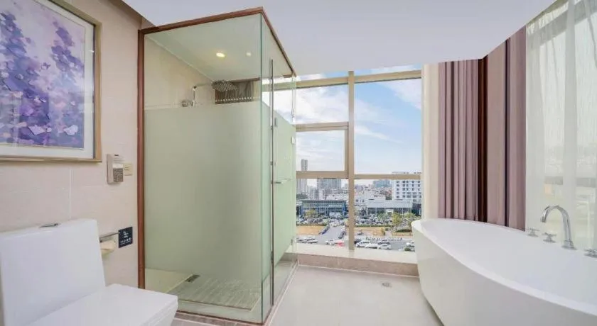 Lavande Hotels Guangzhou Baiyun Avenue North Metro Station