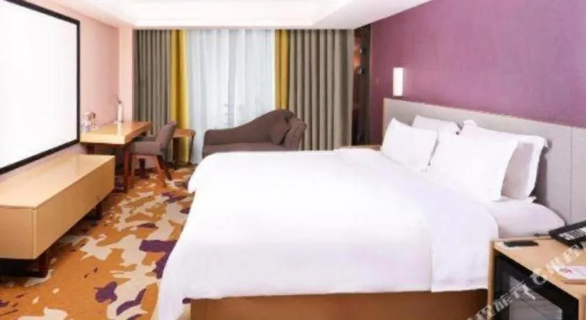 Bed in Lavande Hotels Guangzhou Baiyun Avenue North Metro Station