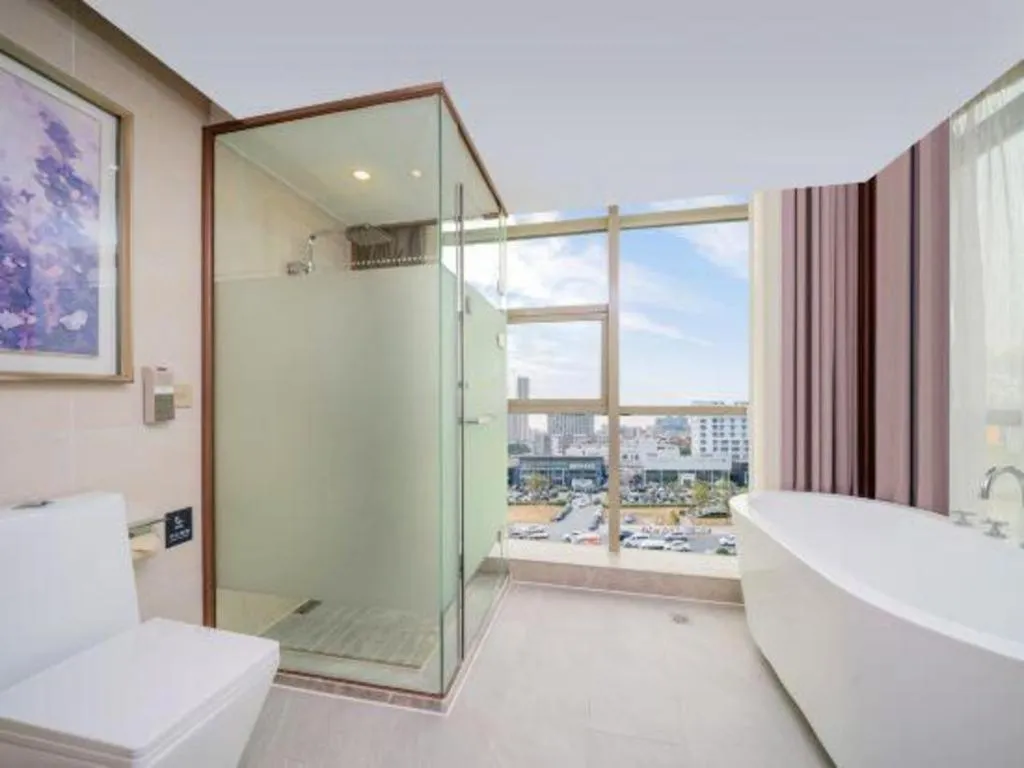 Lavande Hotels Guangzhou Baiyun Avenue North Metro Station