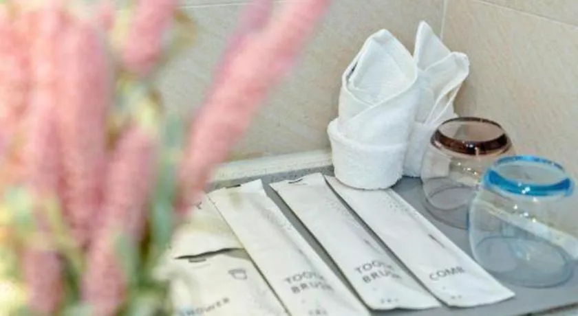 Lavande Hotels Guangzhou Baiyun Avenue North Metro Station