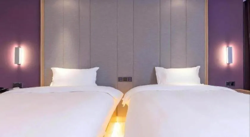 Bed in Lavande Hotels Guangzhou Baiyun Avenue North Metro Station