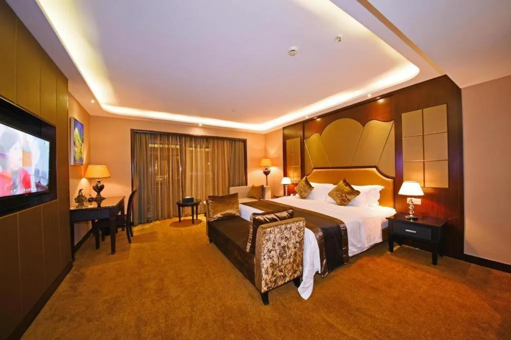 Bed in The Bmc Hotel