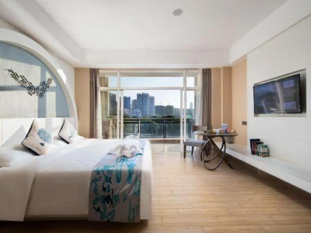 Bed in HuangMa holiday yacht view sea resort hotel