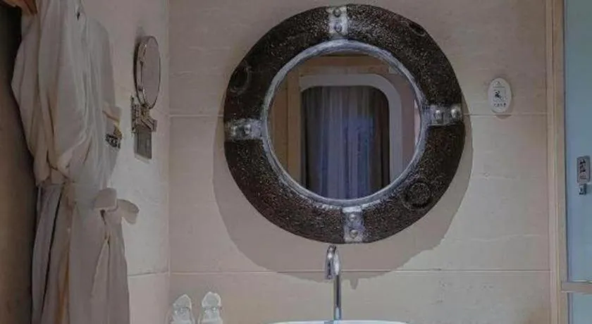 HuangMa holiday yacht view sea resort hotel