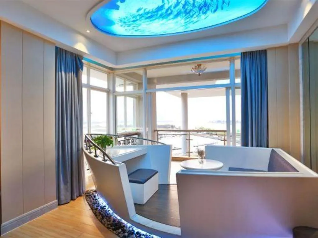 HuangMa holiday yacht view sea resort hotel