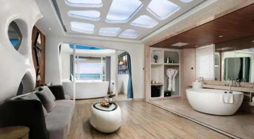 HuangMa holiday yacht view sea resort hotel