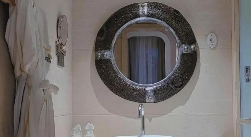 HuangMa holiday yacht view sea resort hotel