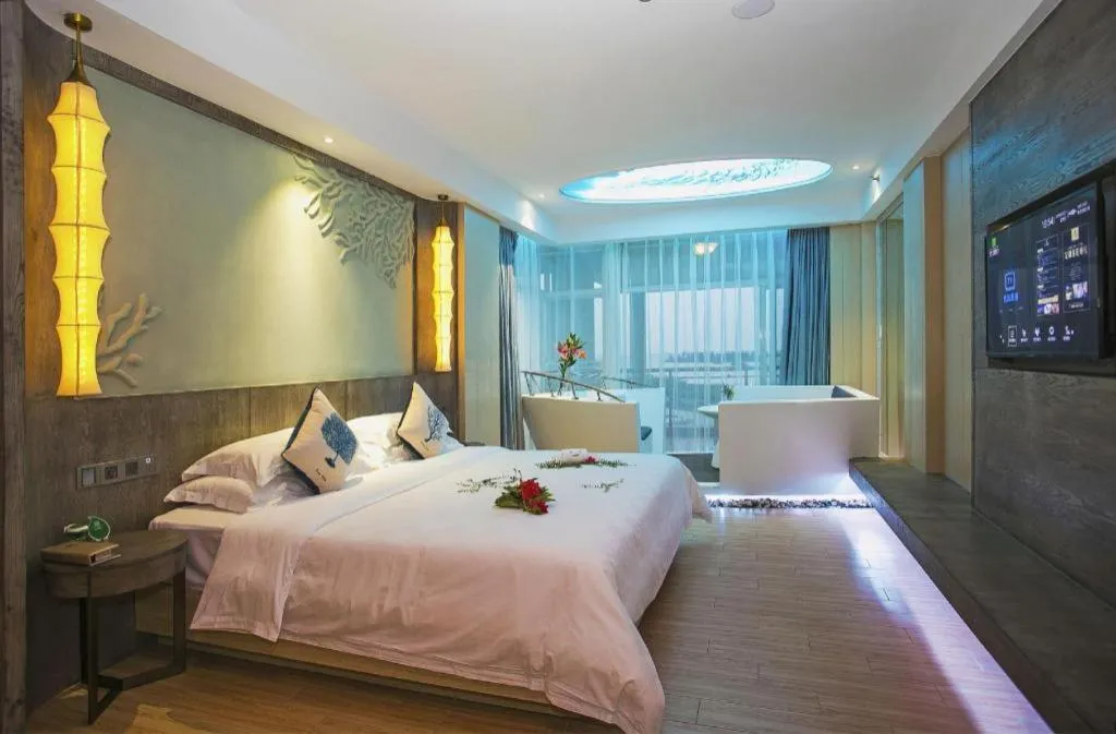 Bed in HuangMa holiday yacht view sea resort hotel