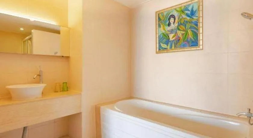 Yuhai International Resort Hotel