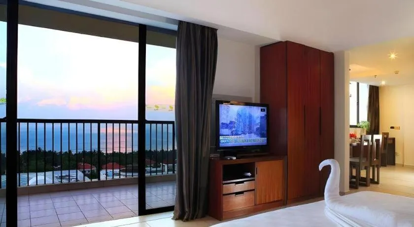 Bed in Yuhai International Resort Hotel