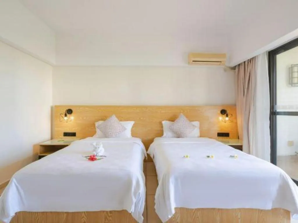 Bed in Yuhai International Resort Hotel
