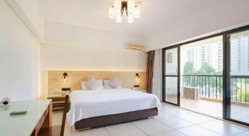 Bed in Yuhai International Resort Hotel