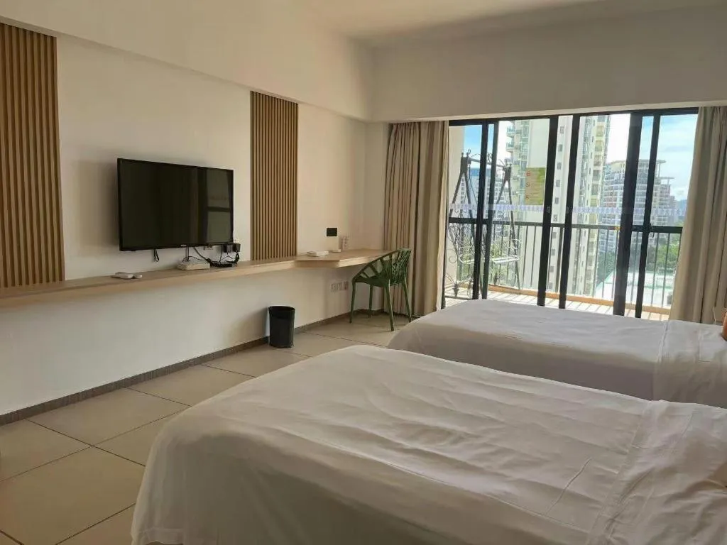 Bed in Yuhai International Resort Hotel