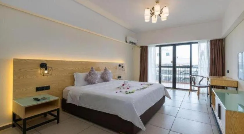 Bed in Yuhai International Resort Hotel