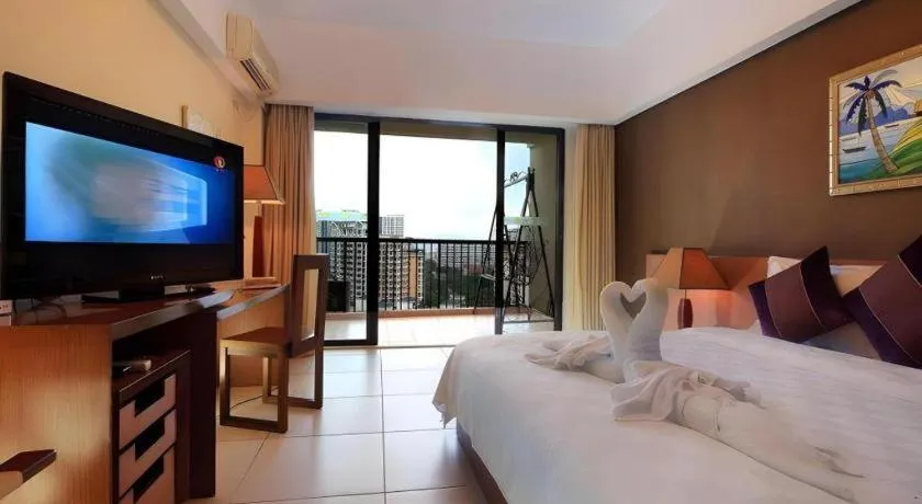 Bed in Yuhai International Resort Hotel