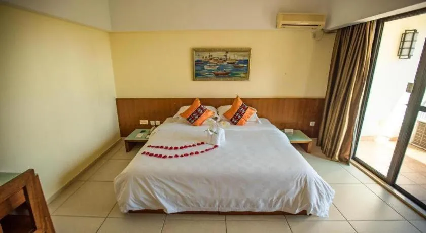 Bed in Yuhai International Resort Hotel