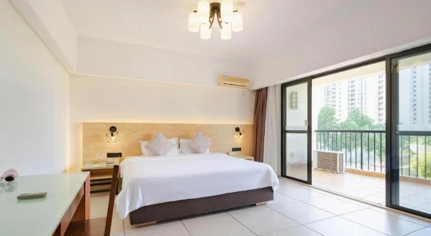 Bed in Yuhai International Resort Hotel