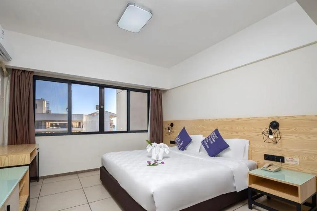 Bed in Yuhai International Resort Hotel