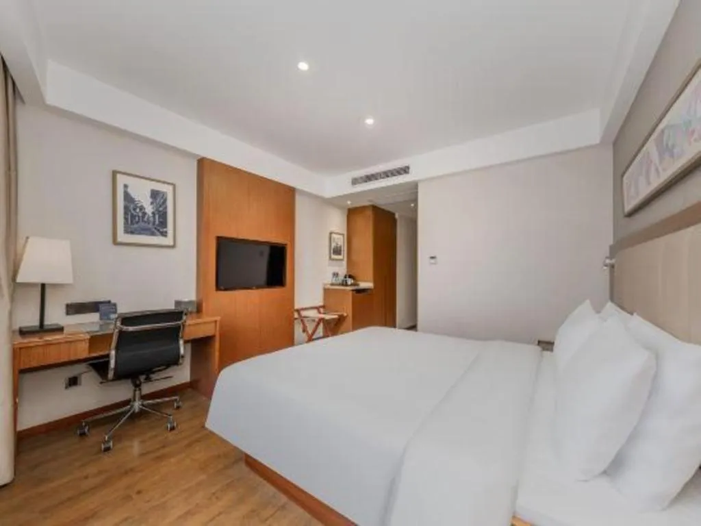 Bed in Yitel Hotel Shanghai Hongqiao Linkong Industrial Park Songhong Road Metro Station